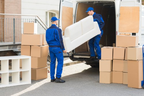 Man and van service in Fulwell assisting with local home moving